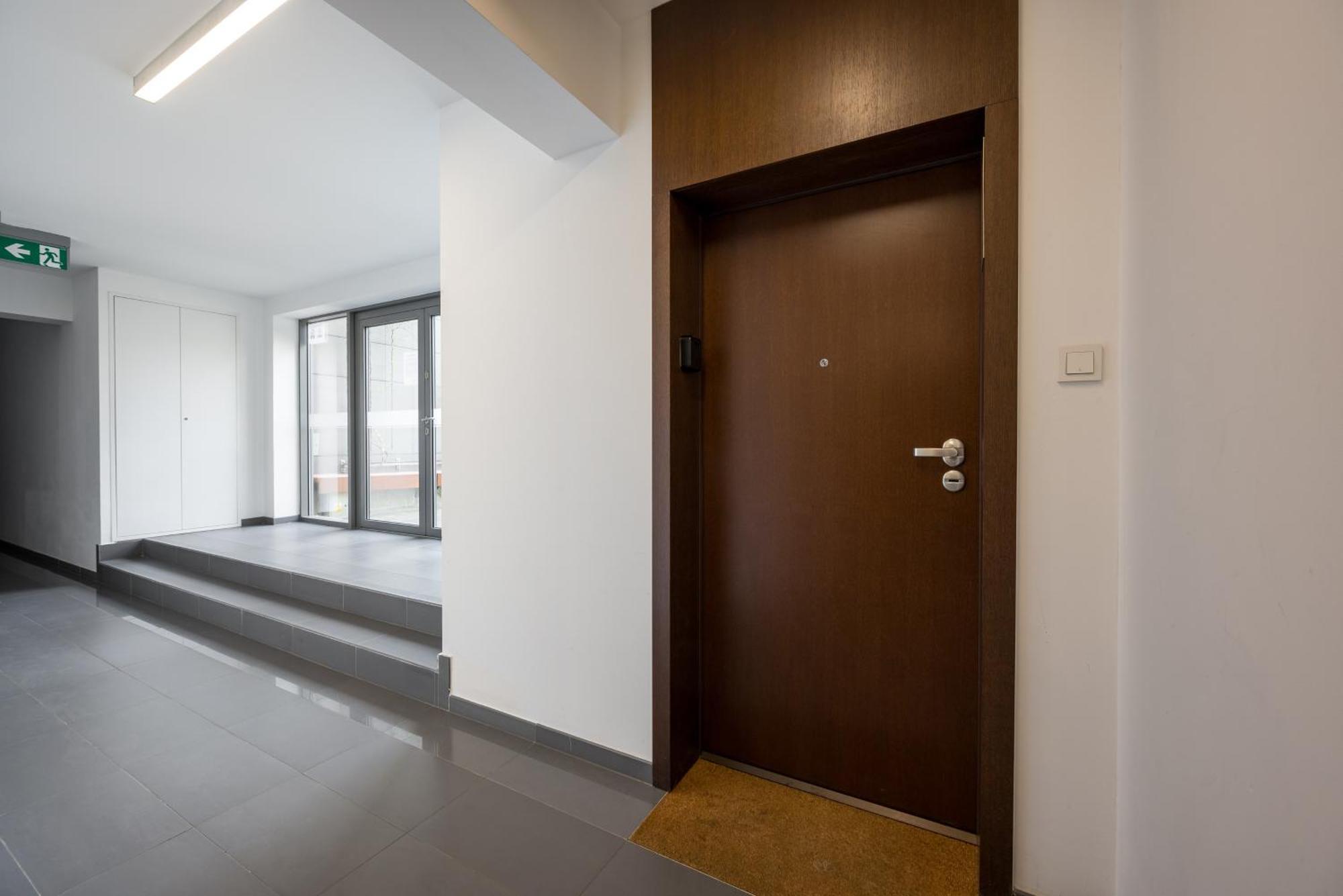 New Varsovia Comfort 569 Bagian luar foto